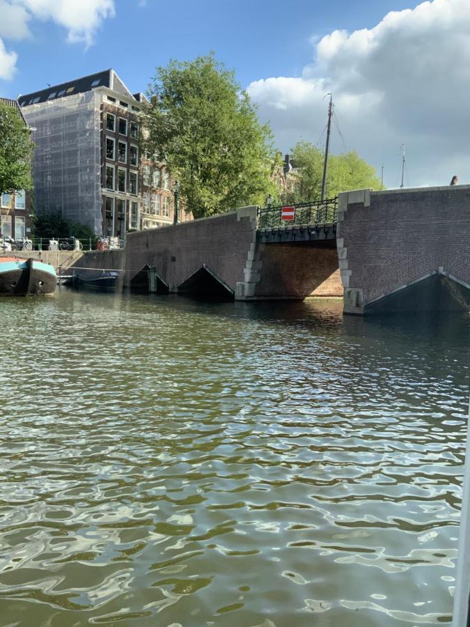 Boat No Breakfast Hotel Амстердам Екстериор снимка